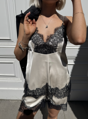  BRIGHT WHITE