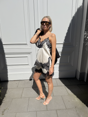  BRIGHT WHITE