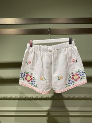  WHITE PINK