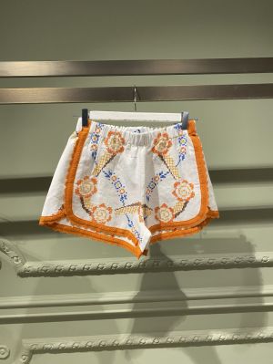  WHITE ORANGE