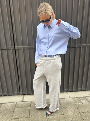  LIGHT GREY