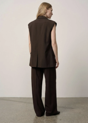 COFFEE BROWN