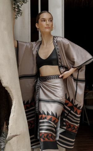  APACHE SARI