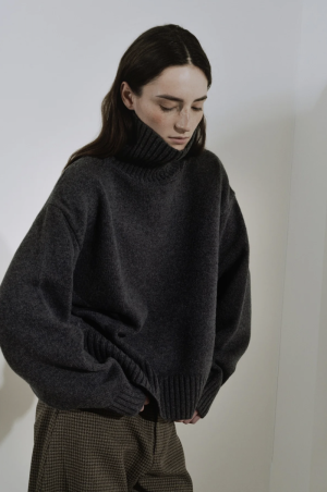  DARK GREY