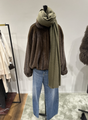  DEEP OLIVE